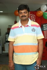 Oka Laila Kosam Movie Team at Red FM